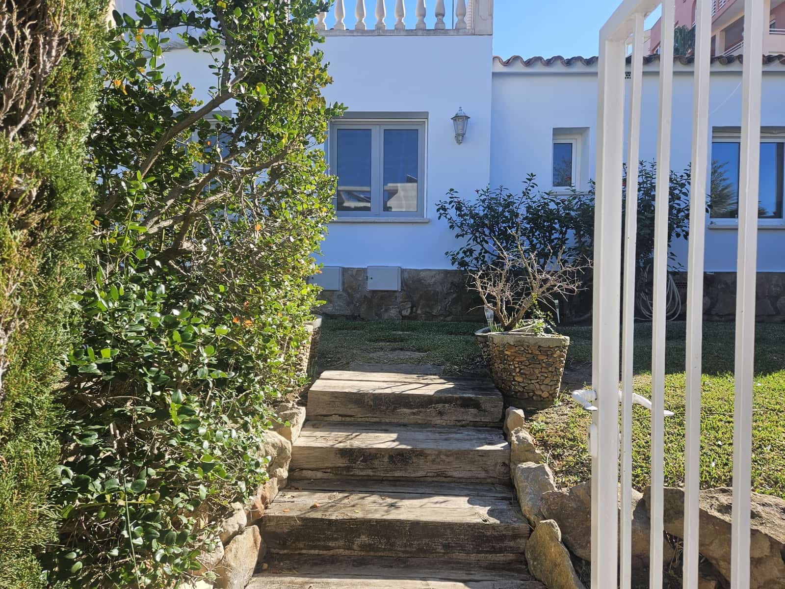 2 makuuhuone Bungalow myytävänä paikassa Oliva - 450 000 € (Ref: 8782172)