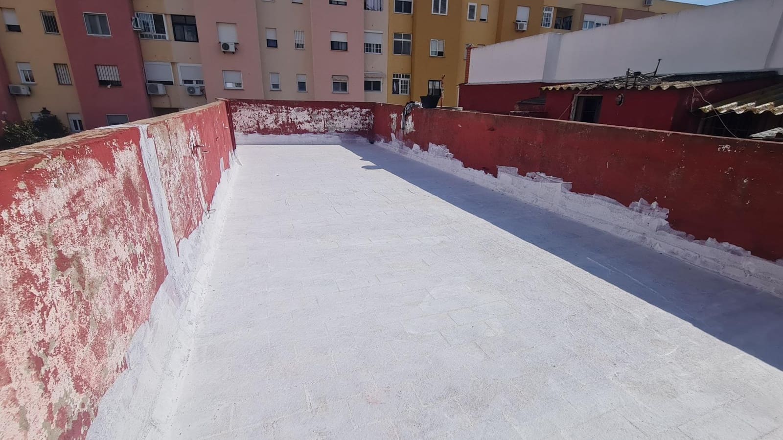 3 bedroom Townhouse for sale in La Linea de la Concepcion - € 130,000 (Ref: 8847744)