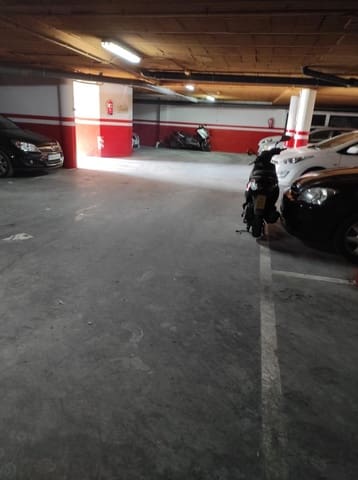 Garage til salg i La Línea de la Concepción - € 18.000 (Ref: 9398690)