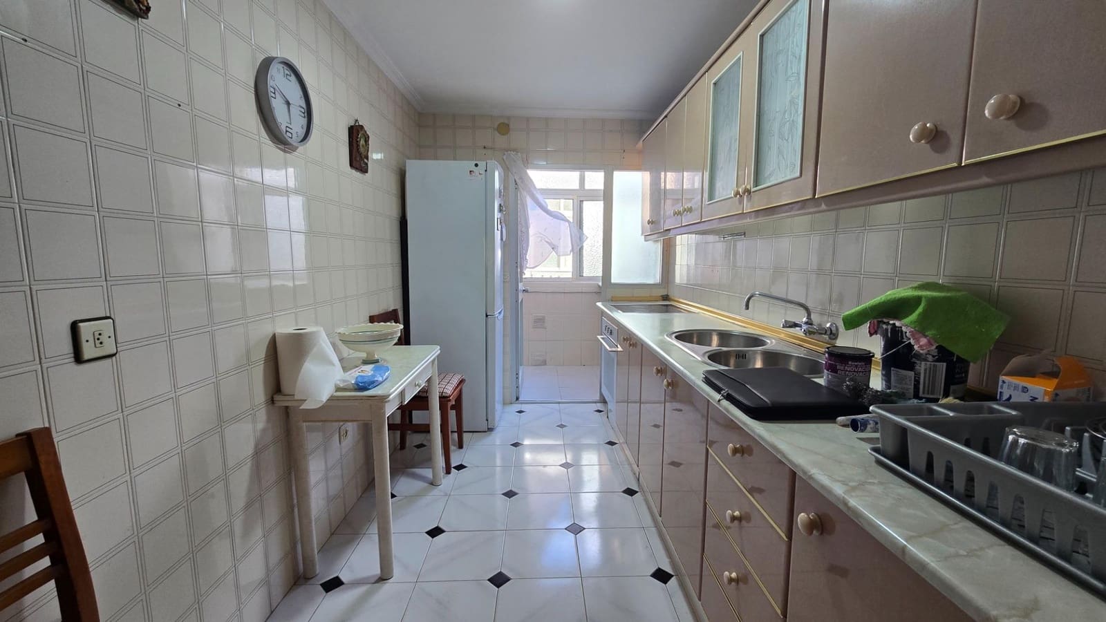 3 bedroom Flat for sale in La Linea de la Concepcion - € 138,500 (Ref: 9605200)