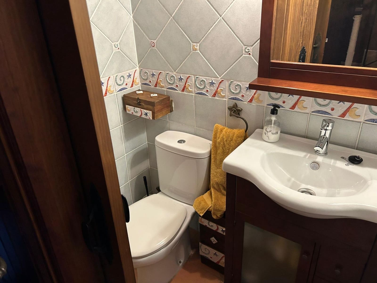 4 sypialnia Dom szeregowy na sprzedaż w La Linea de la Concepcion z basenem - 365 000 € (Ref: 9652217)