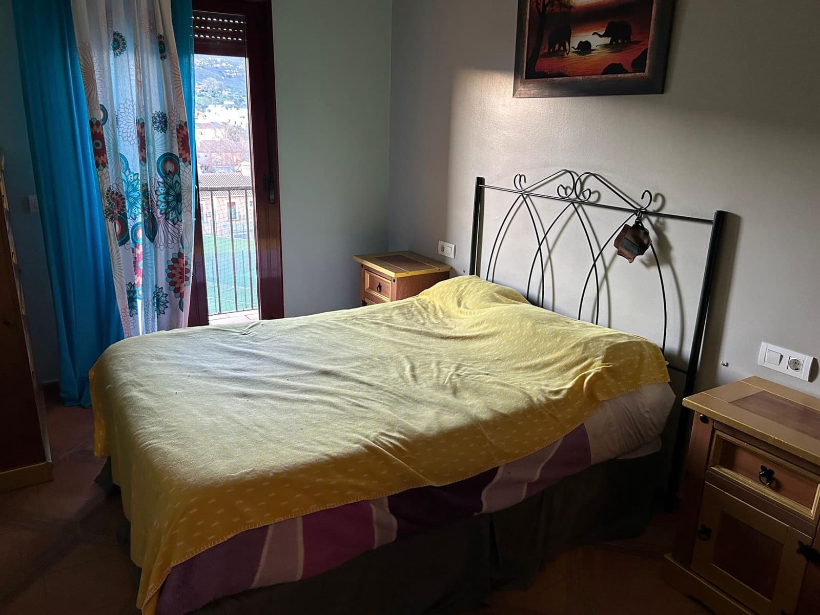 4 sypialnia Dom szeregowy na sprzedaż w La Linea de la Concepcion z basenem - 365 000 € (Ref: 9652217)