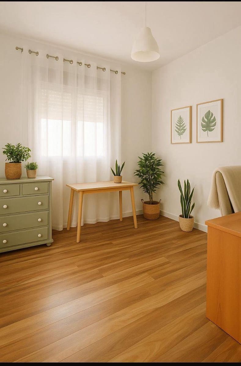 Piso de 6 habitaciones en San Roque en venta - 259.000 € (Ref: 9652218)