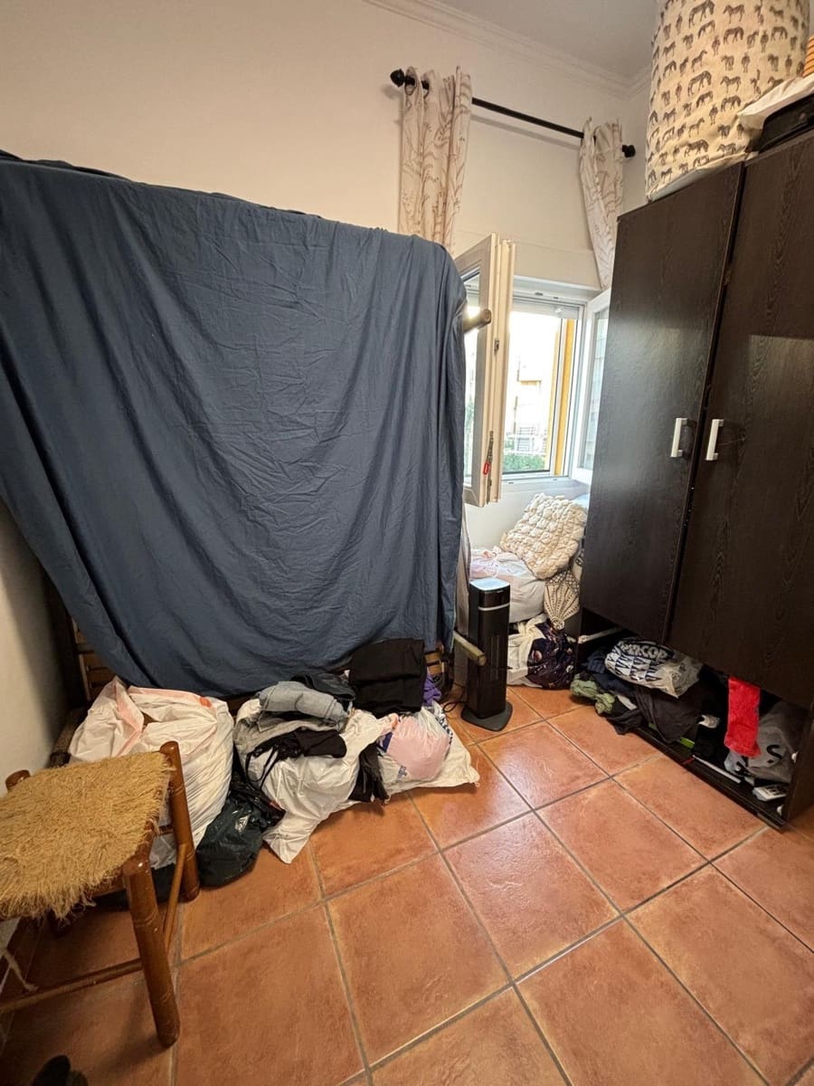 2 bedroom Flat for sale in Algeciras - € 99,000 (Ref: 9674477)