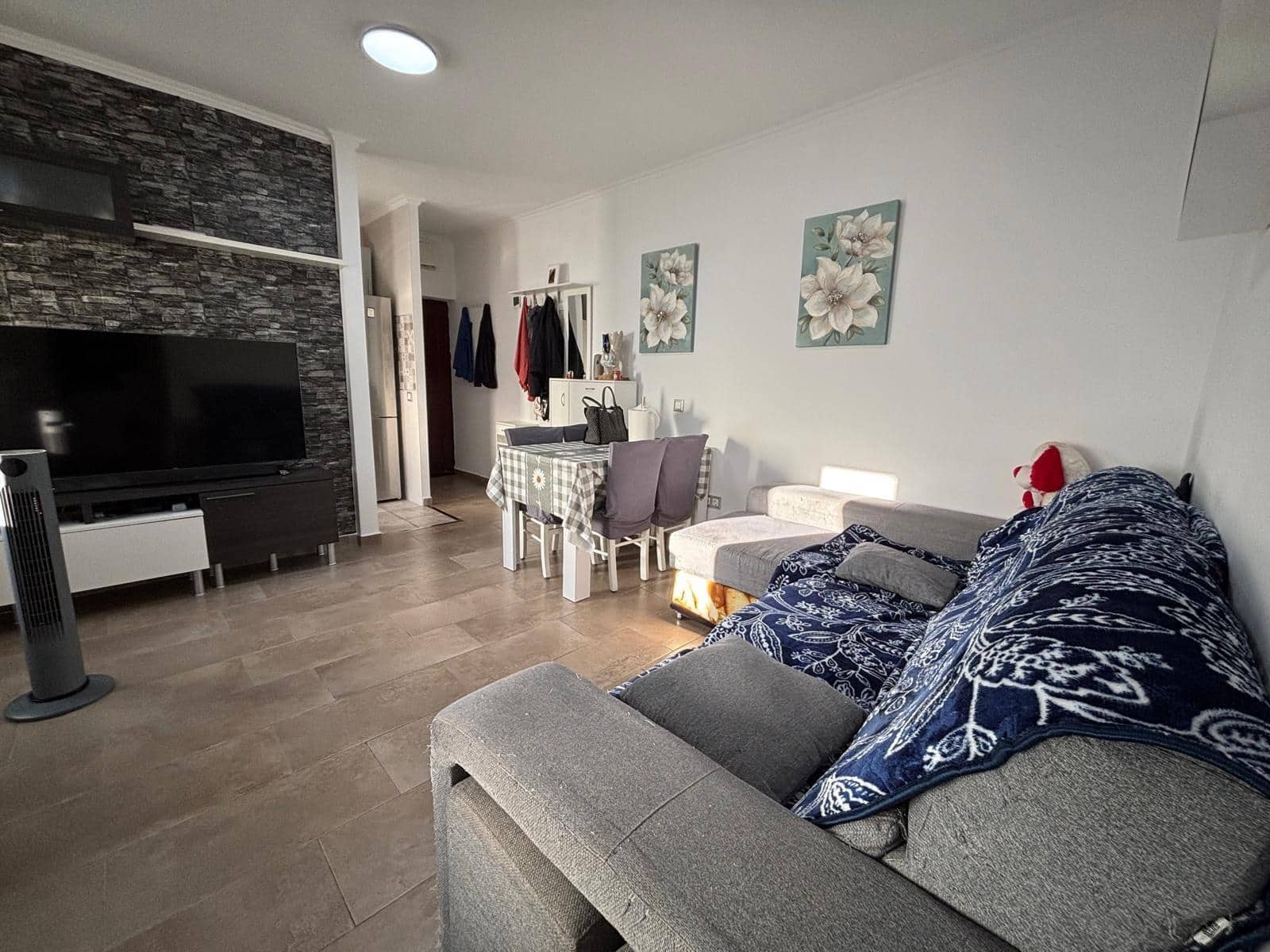 2 bedroom Flat for sale in Algeciras - € 99,000 (Ref: 9674477)