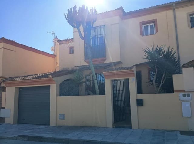 3 makuuhuone Huvila myytävänä paikassa Algeciras - 310 000 € (Ref: 9674478)
