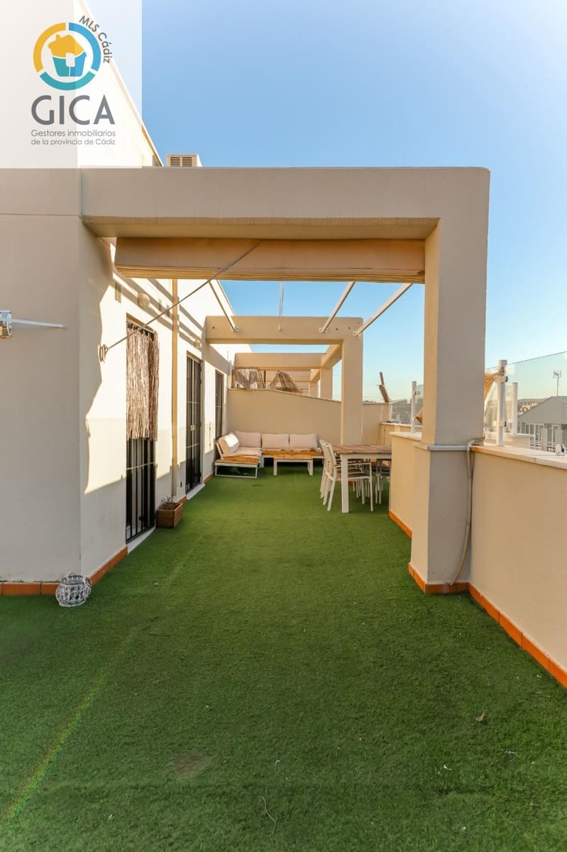 3 chambre Penthouse à vendre à Algeciras avec garage - 269 900 € (Ref: 9674479)