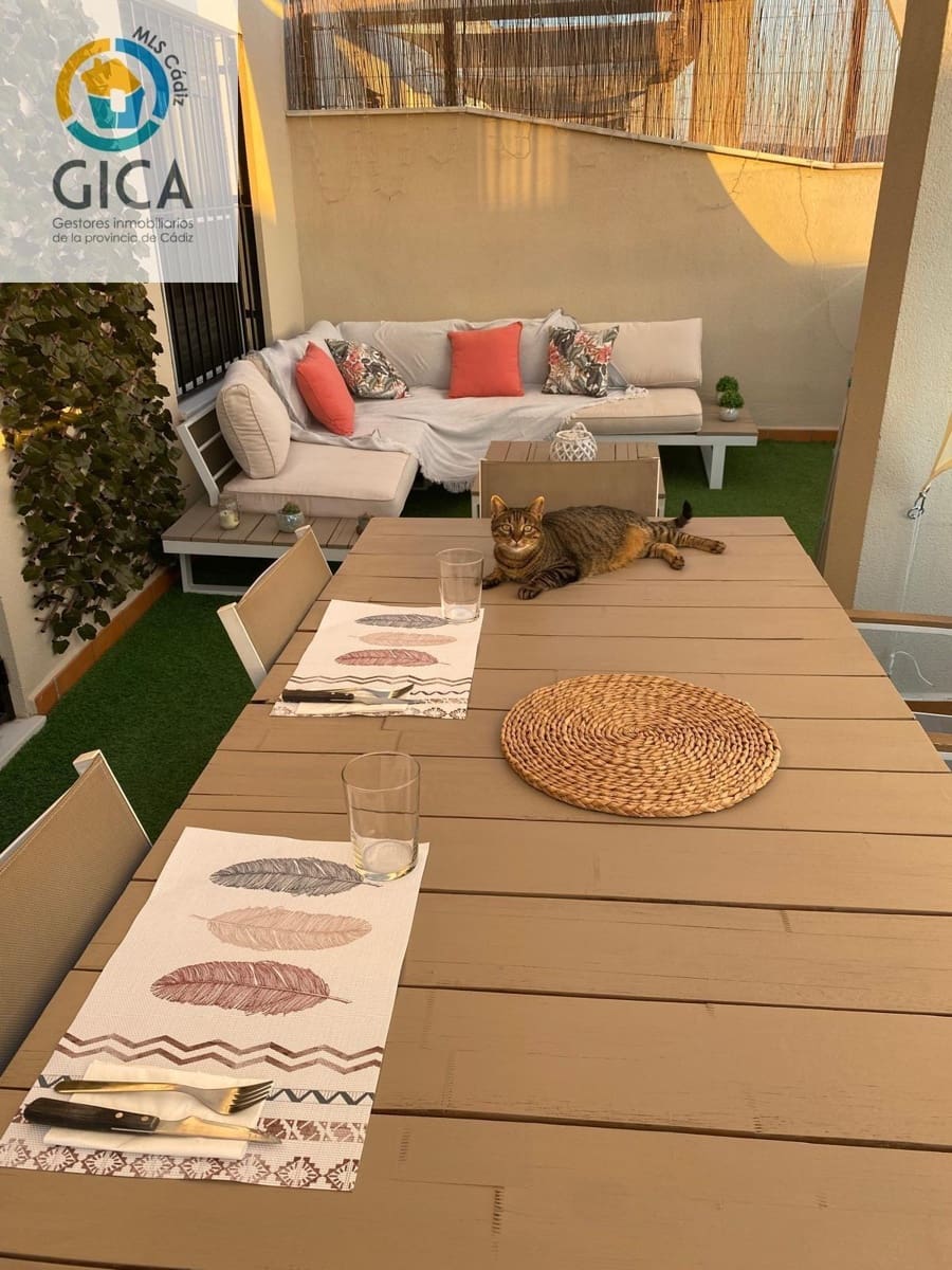 3 chambre Penthouse à vendre à Algeciras avec garage - 269 900 € (Ref: 9674479)