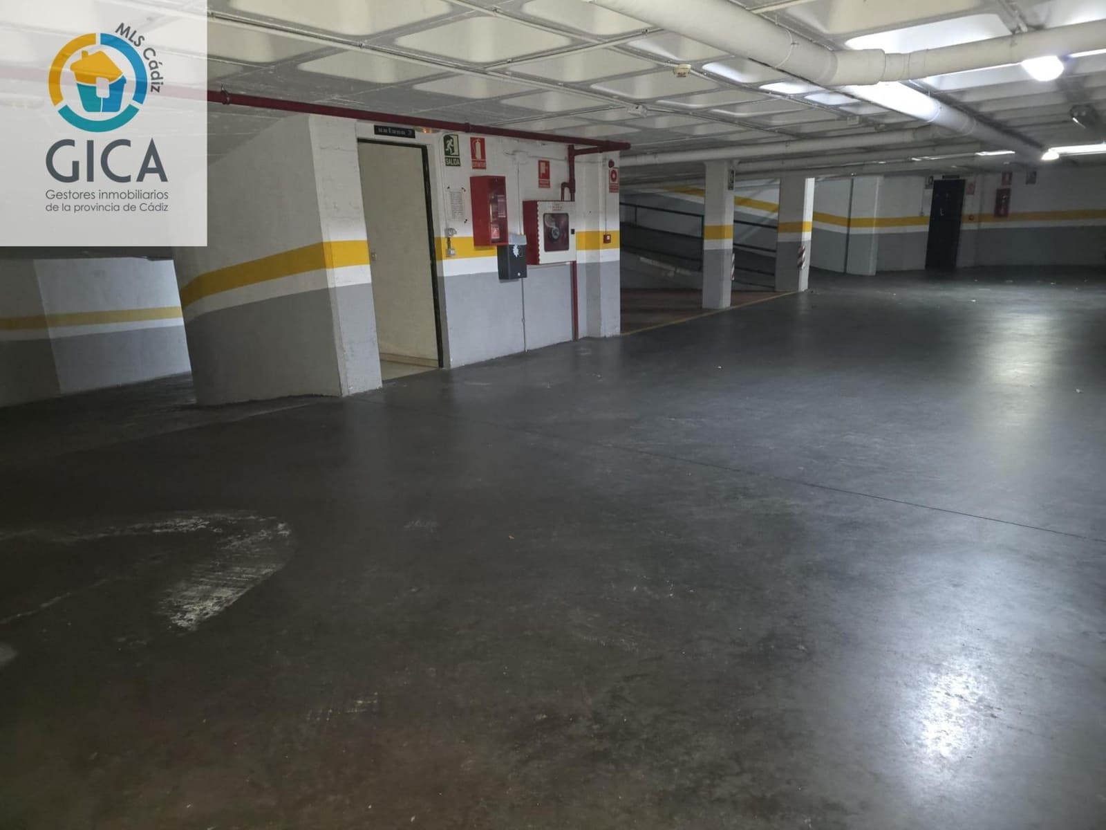 3 chambre Penthouse à vendre à Algeciras avec garage - 269 900 € (Ref: 9674479)