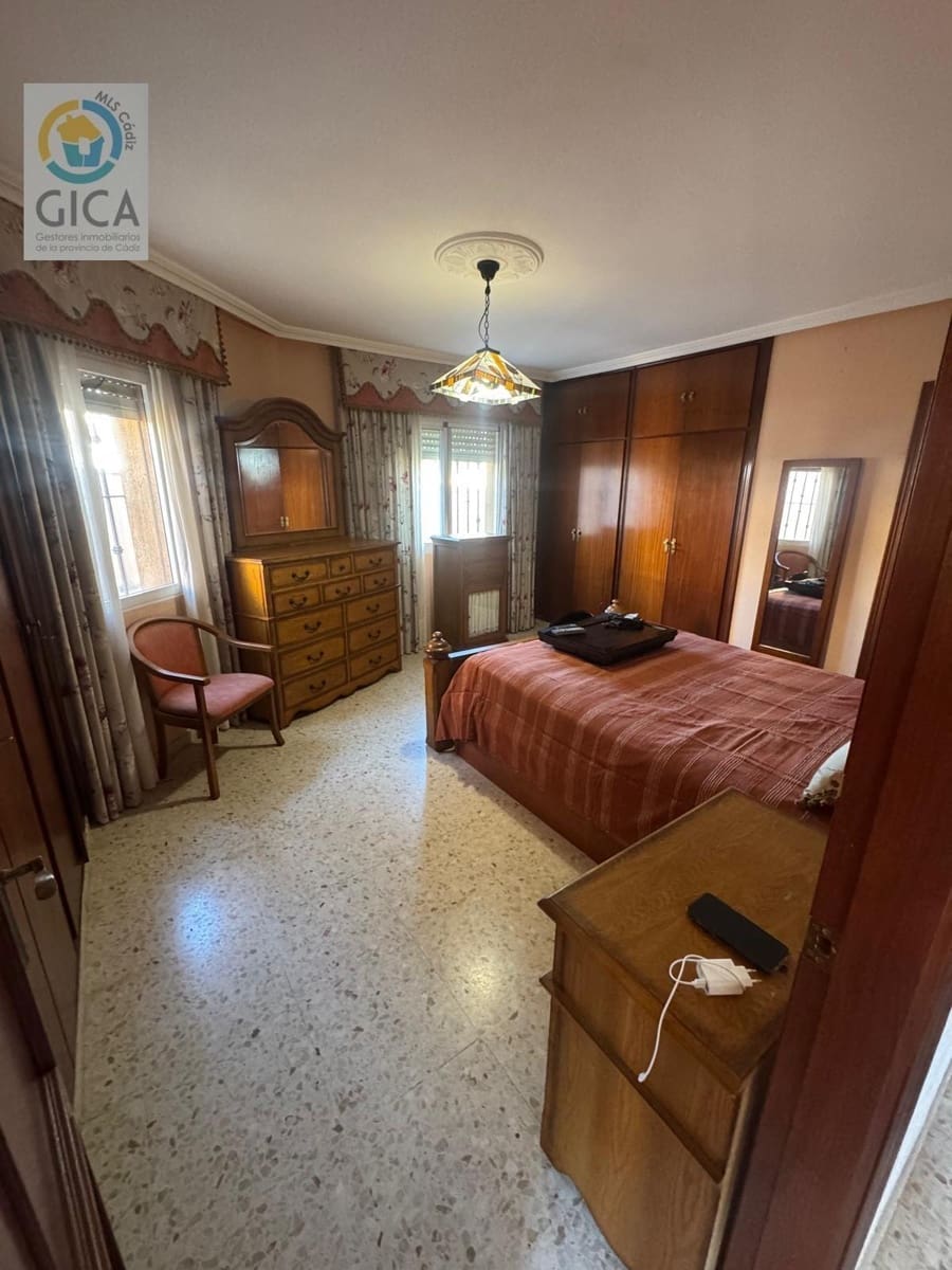 7 chambre Villa/Maison à vendre à Algeciras - 364 995 € (Ref: 9674480)