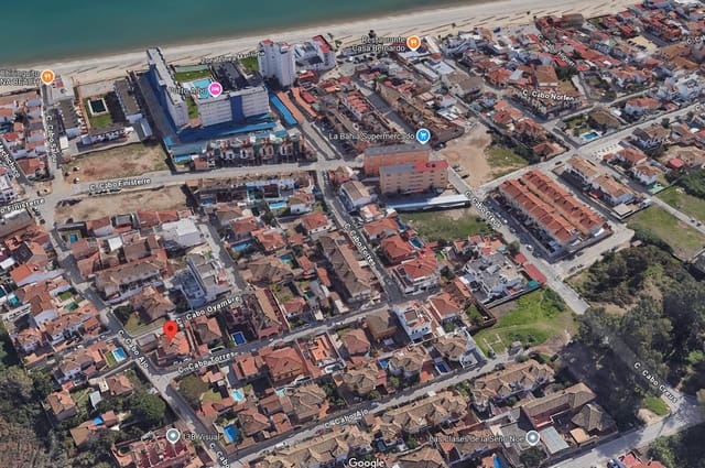 7 Zimmer Villa zu verkaufen in Algeciras - 364.995 € (Ref: 9674480)