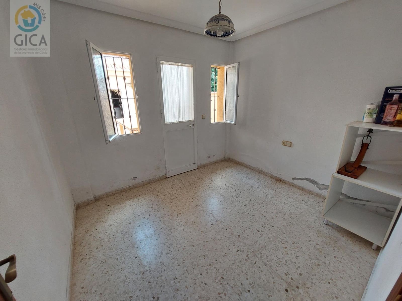 7 chambre Villa/Maison à vendre à Algeciras - 364 995 € (Ref: 9674480)