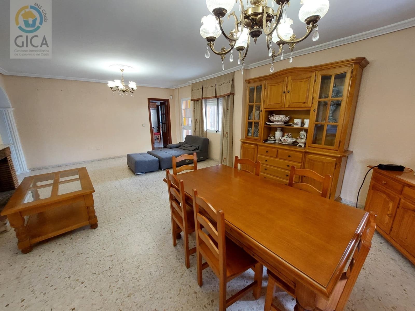 7 chambre Villa/Maison à vendre à Algeciras - 364 995 € (Ref: 9674480)