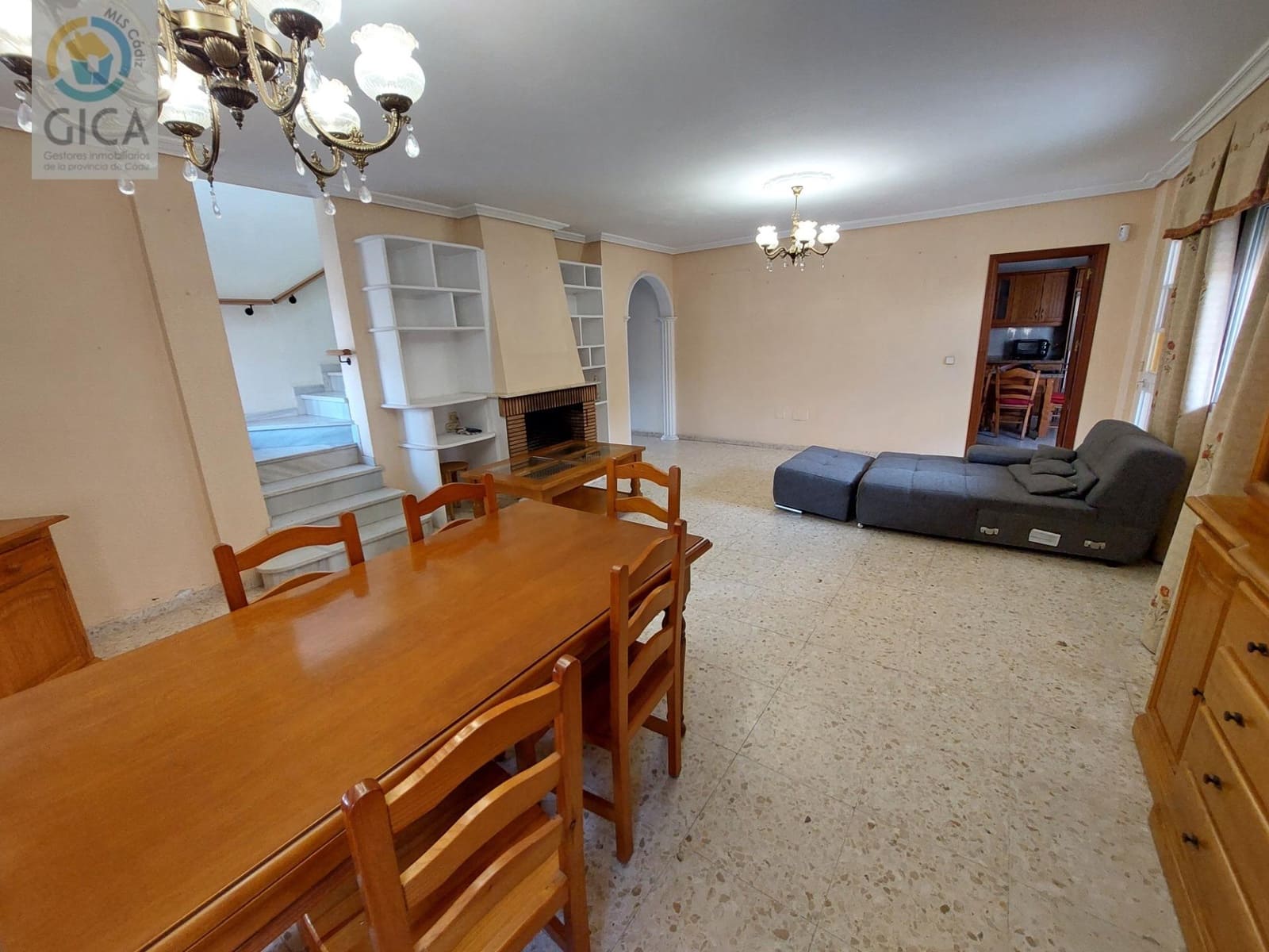 7 chambre Villa/Maison à vendre à Algeciras - 364 995 € (Ref: 9674480)