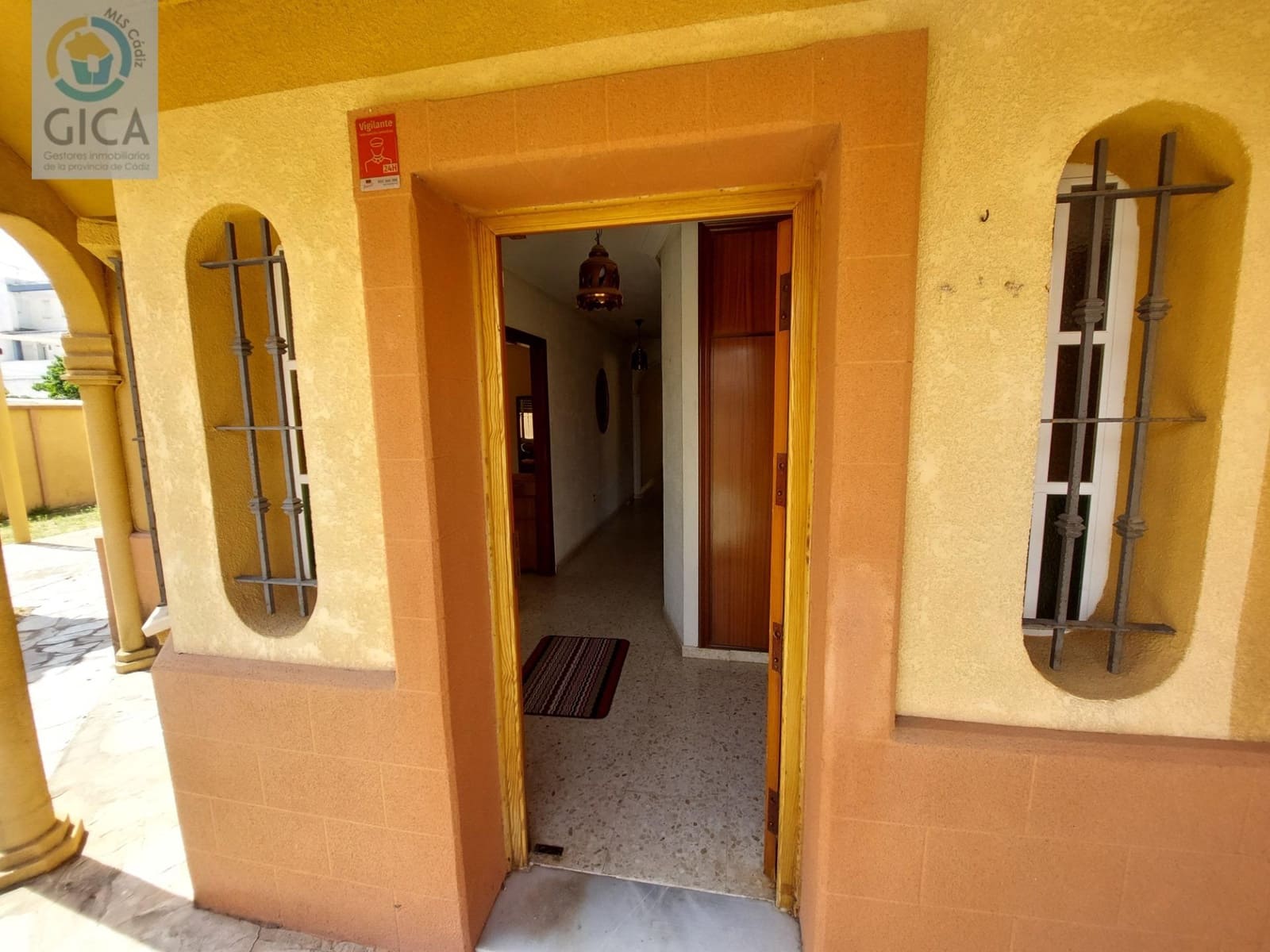 7 chambre Villa/Maison à vendre à Algeciras - 364 995 € (Ref: 9674480)