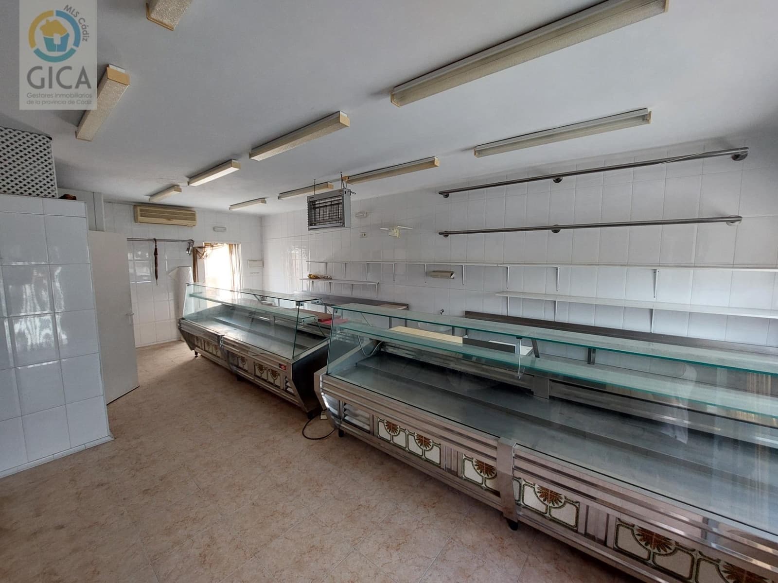 7 chambre Villa/Maison à vendre à Algeciras - 364 995 € (Ref: 9674480)