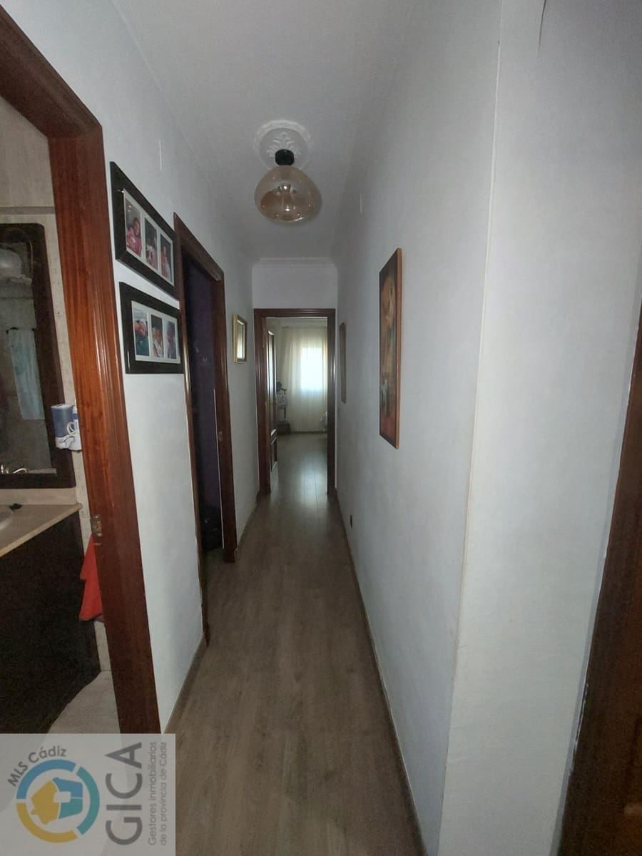 3 chambre Villa/Maison à vendre à Algeciras avec garage - 329 990 € (Ref: 9674481)