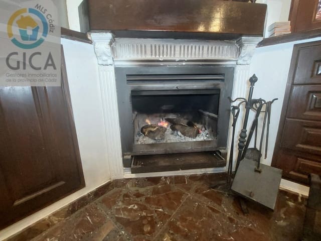 3 chambre Villa/Maison à vendre à Algeciras avec garage - 329 990 € (Ref: 9674481)