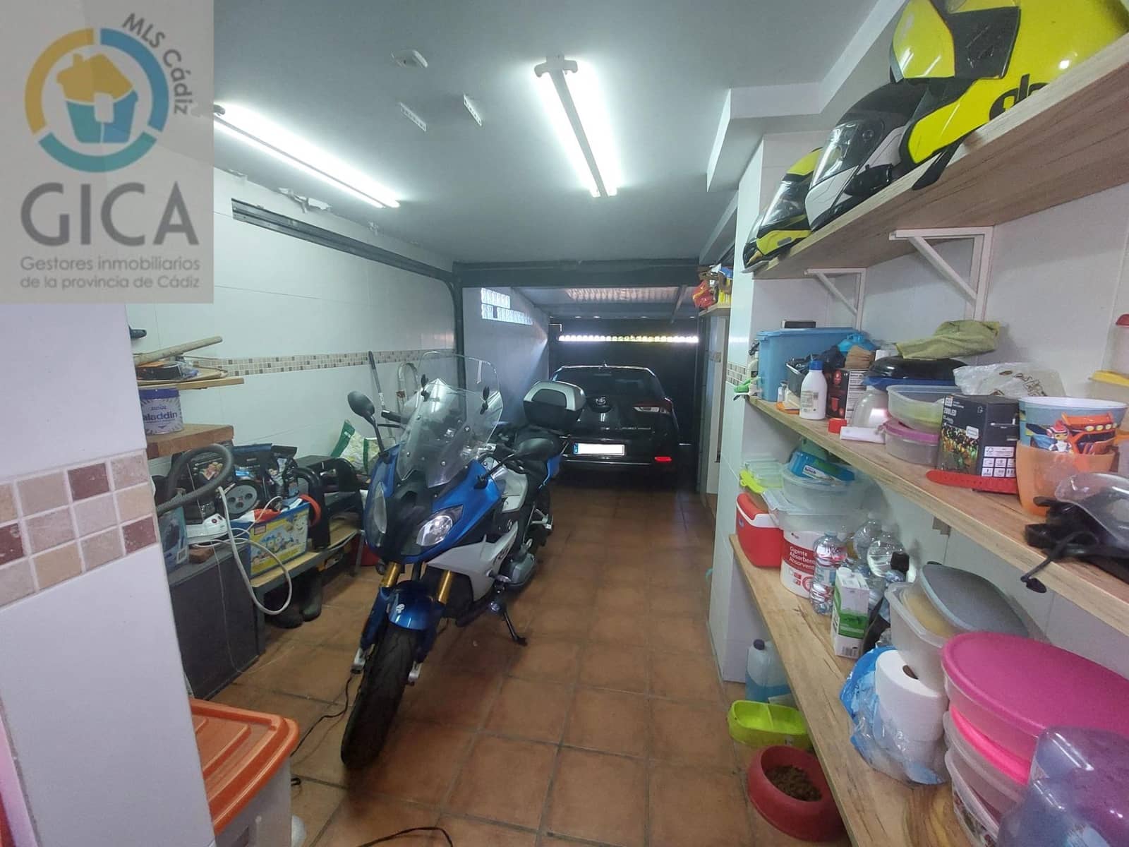 3 chambre Villa/Maison à vendre à Algeciras avec garage - 329 990 € (Ref: 9674481)