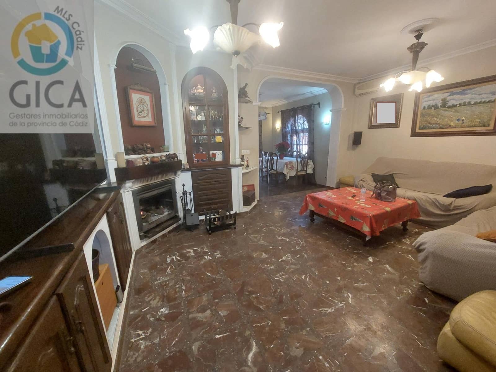 3 chambre Villa/Maison à vendre à Algeciras avec garage - 329 990 € (Ref: 9674481)