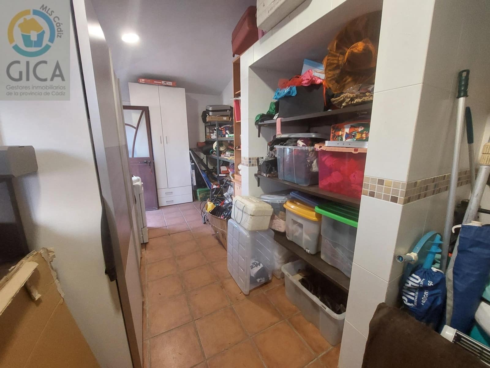 3 chambre Villa/Maison à vendre à Algeciras avec garage - 329 990 € (Ref: 9674481)