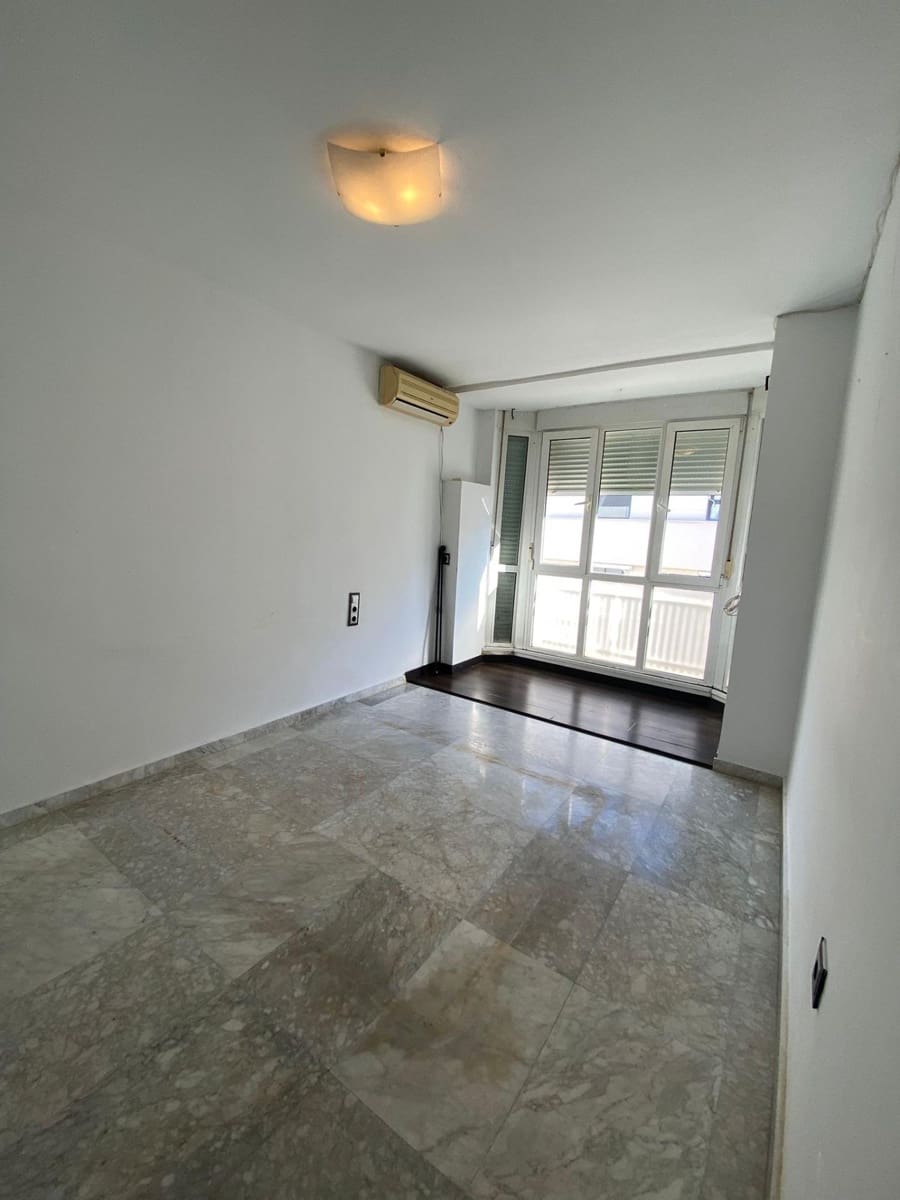 4 quarto Penthouse para venda em Algeciras - 245 000 € (Ref: 9674483)