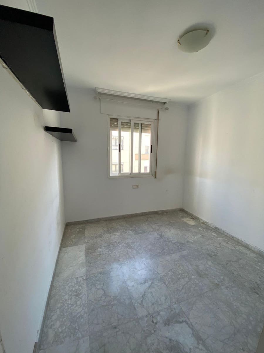 4 quarto Penthouse para venda em Algeciras - 245 000 € (Ref: 9674483)