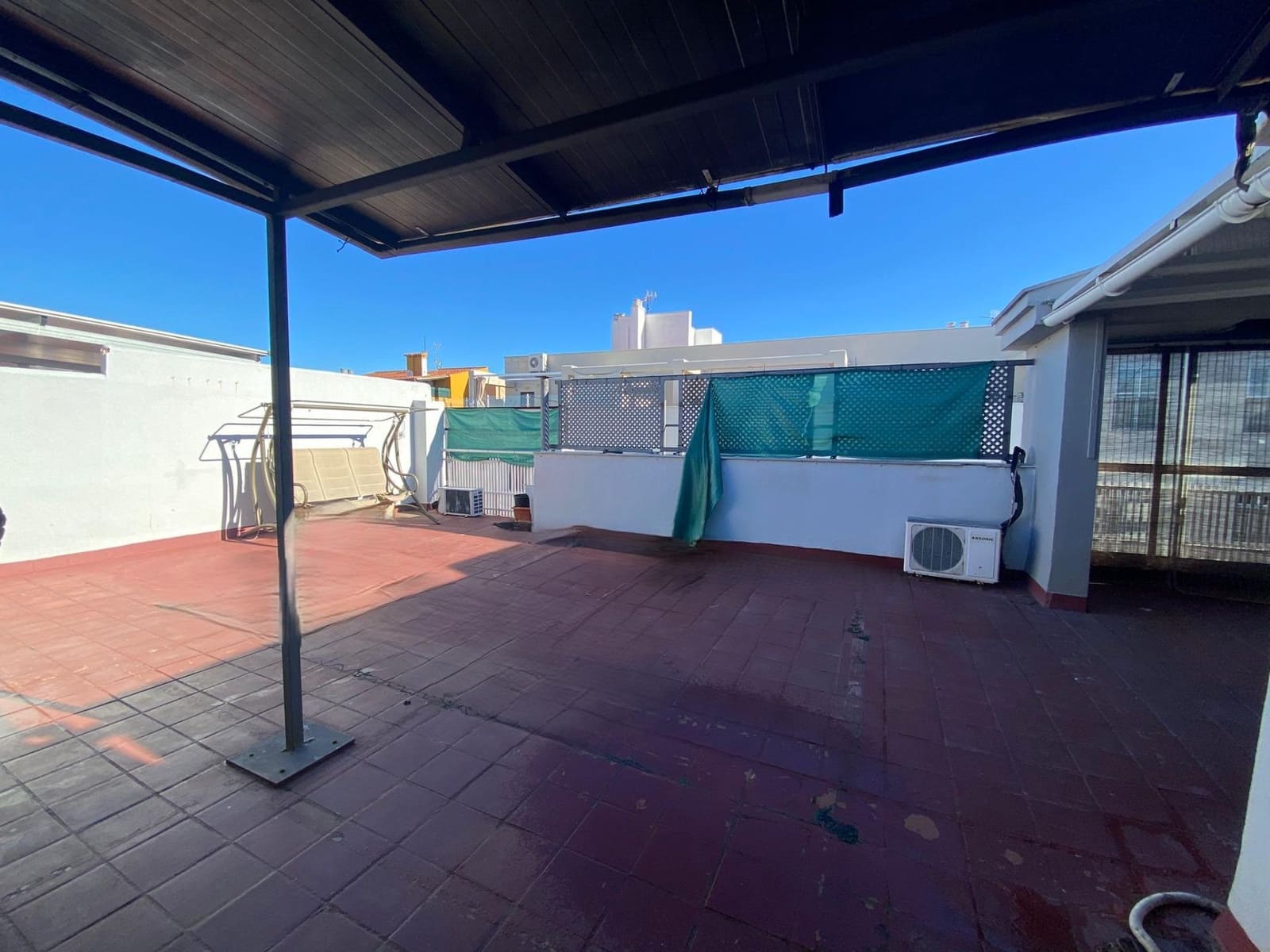 4 quarto Penthouse para venda em Algeciras - 245 000 € (Ref: 9674483)