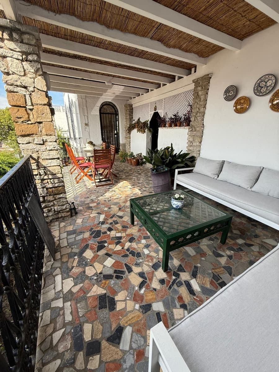 4 camera da letto Villa in vendita in Algeciras con garage - 355.000 € (Rif: 9674484)