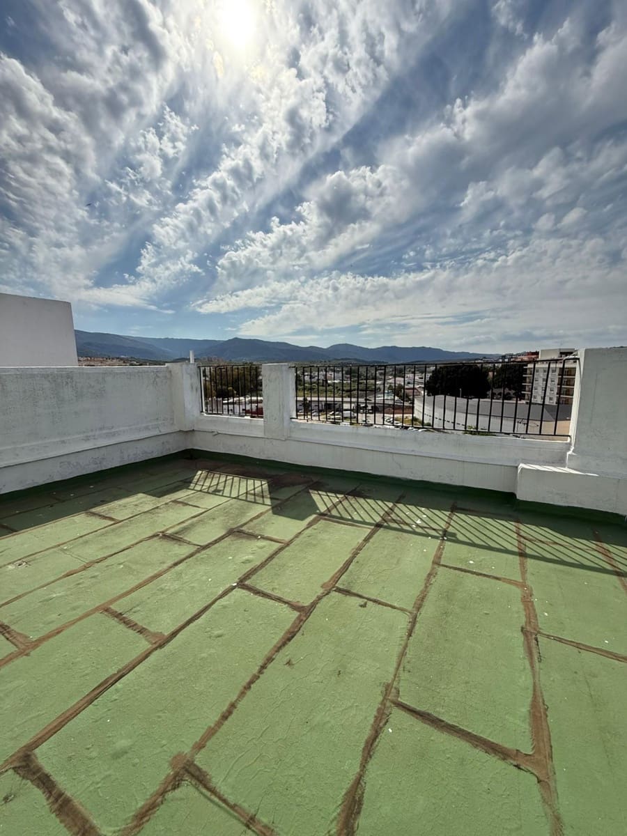 4 camera da letto Villa in vendita in Algeciras con garage - 355.000 € (Rif: 9674484)