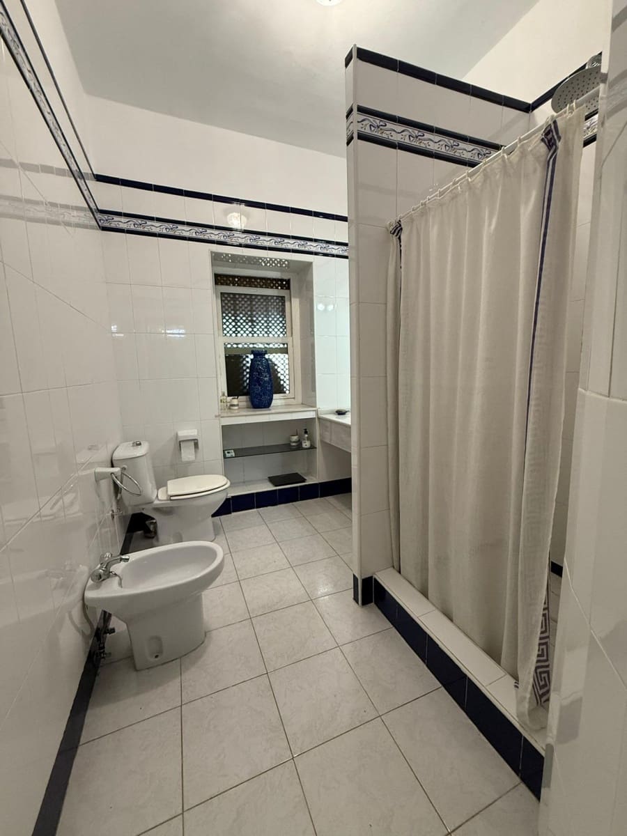 4 camera da letto Villa in vendita in Algeciras con garage - 355.000 € (Rif: 9674484)