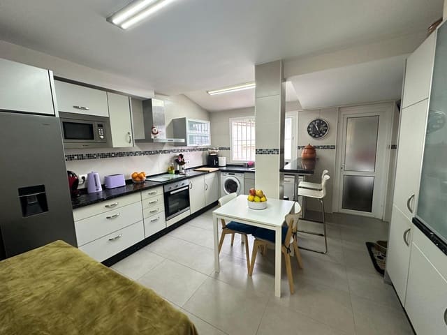 3 sypialnia Dom blizniak na sprzedaż w Guadacorte, Los Barrios - 338 000 € (Ref: 9674488)