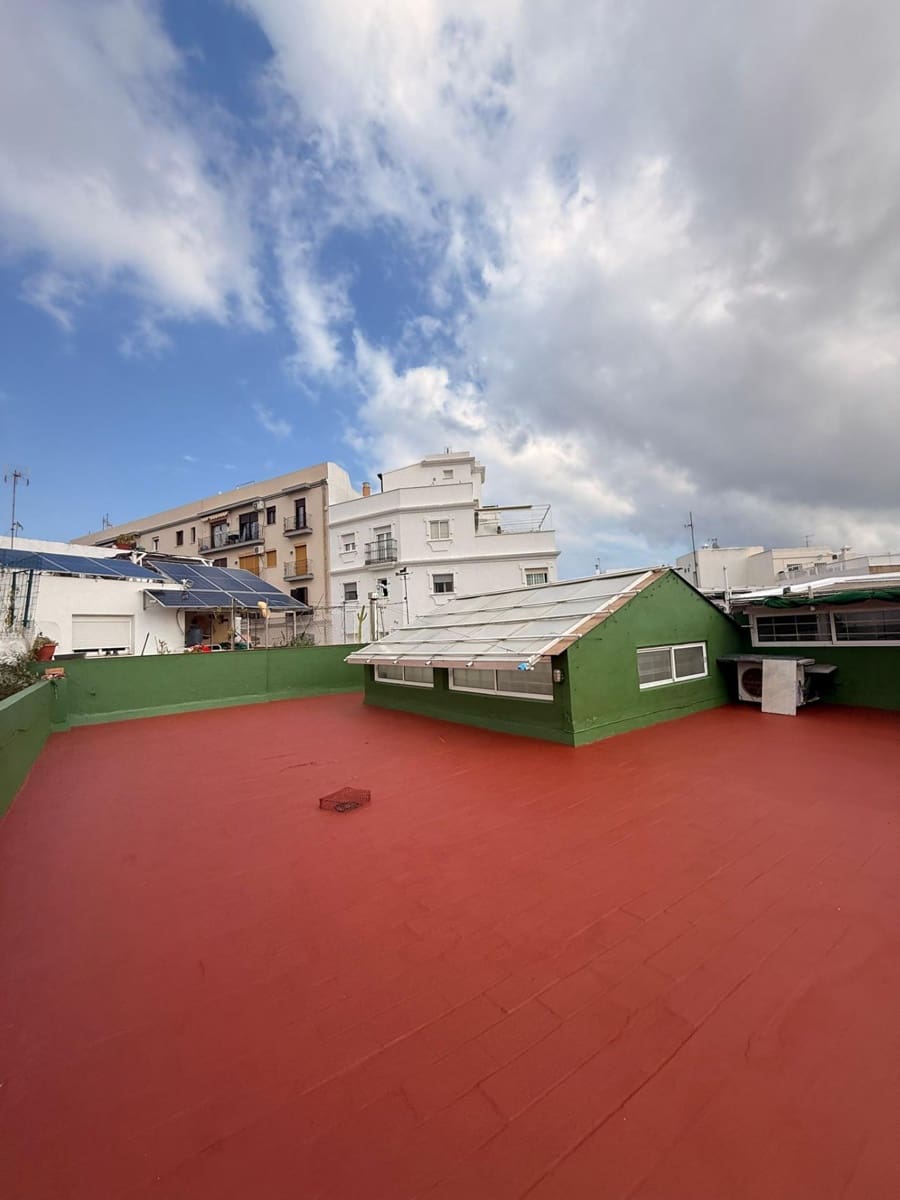 6 camera da letto Villa in vendita in Algeciras con garage - 530.000 € (Rif: 9677637)