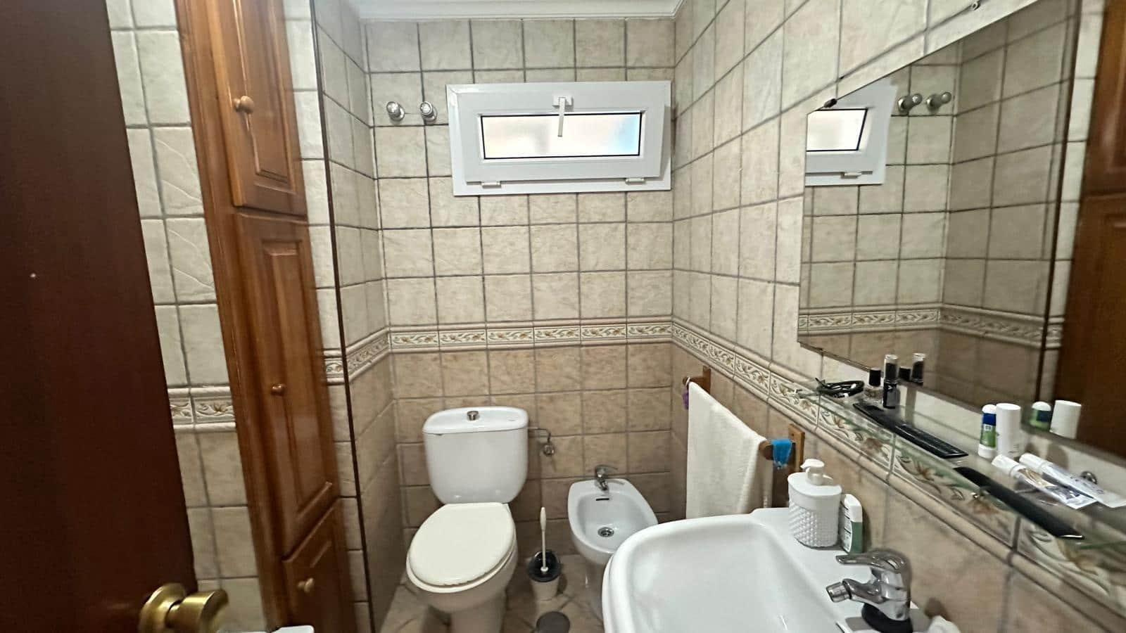 3 soverom Leilighet til salgs i La Linea de la Concepcion med garasje - € 218 000 (Ref: 9780771)