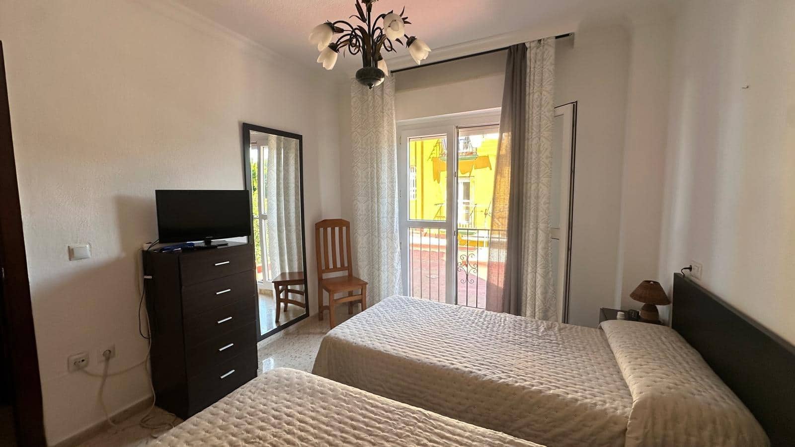 3 soverom Leilighet til salgs i La Linea de la Concepcion med garasje - € 218 000 (Ref: 9780771)