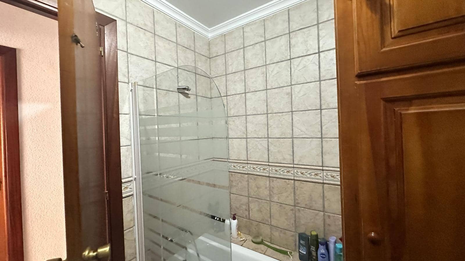 3 soverom Leilighet til salgs i La Linea de la Concepcion med garasje - € 218 000 (Ref: 9780771)