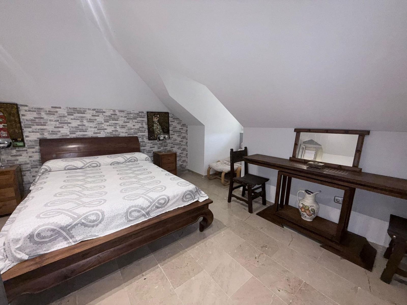 3 chambre Villa/Maison Semi-Mitoyenne à vendre à La Alcaidesa avec piscine - 367 000 € (Ref: 9788571)