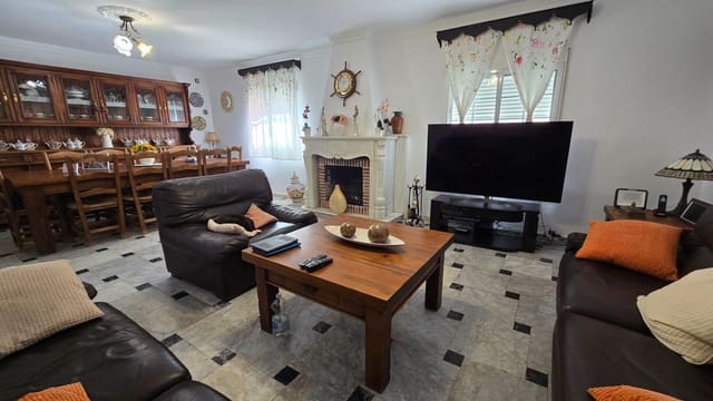 6 sypialnia Willa na sprzedaż w Campamento, San Roque z garażem - 599 000 € (Ref: 9797337)