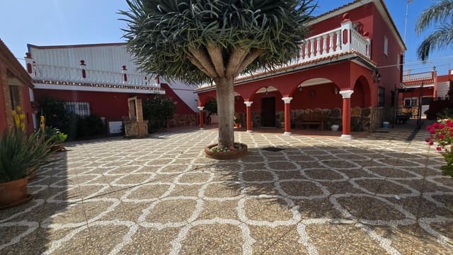 6 sypialnia Willa na sprzedaż w Campamento, San Roque z garażem - 599 000 € (Ref: 9797337)