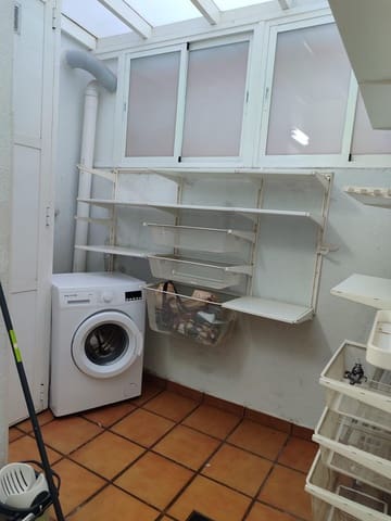 3 bedroom Terraced Villa for sale in Algeciras with garage - € 195,000 (Ref: 9818097)