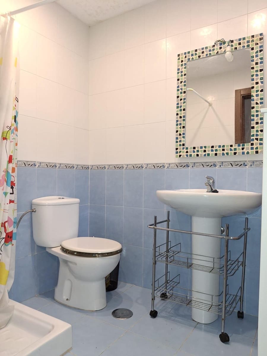3 bedroom Terraced Villa for sale in Algeciras with garage - € 195,000 (Ref: 9818097)