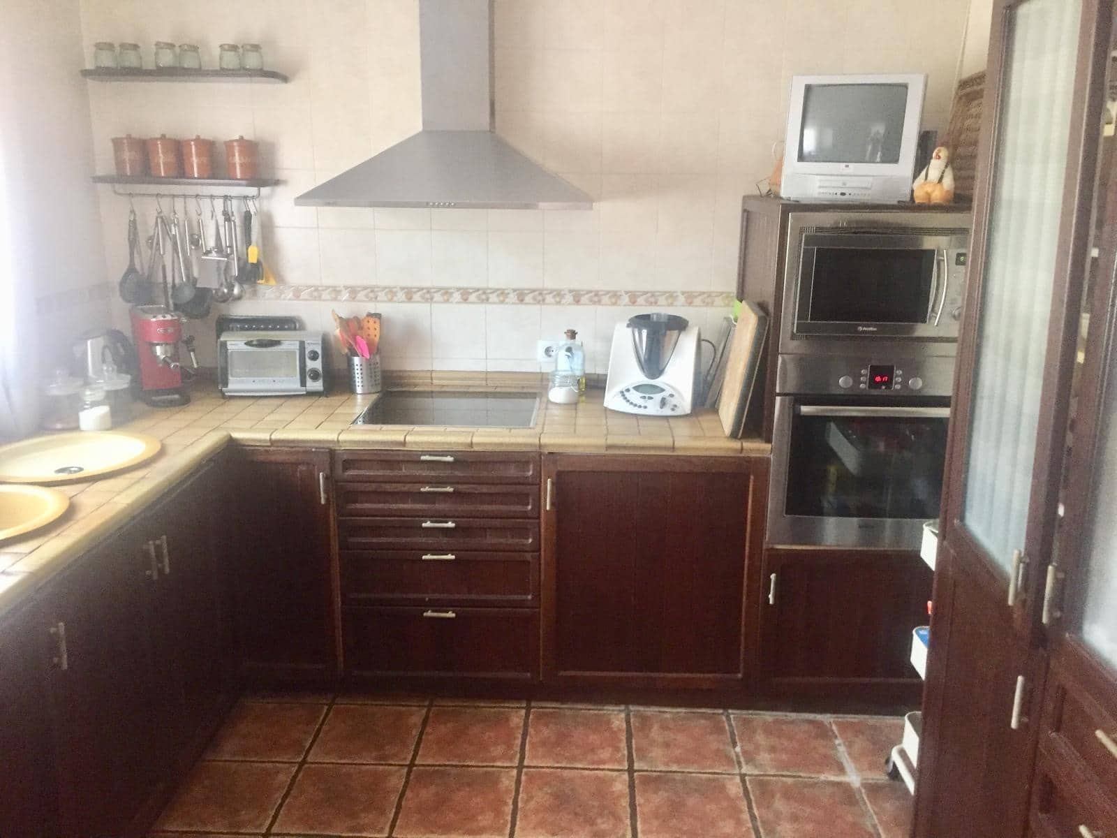 3 soveværelse Rækkehus til salg i La Linea de la Concepcion med garage - € 314.000 (Ref: 9820402)