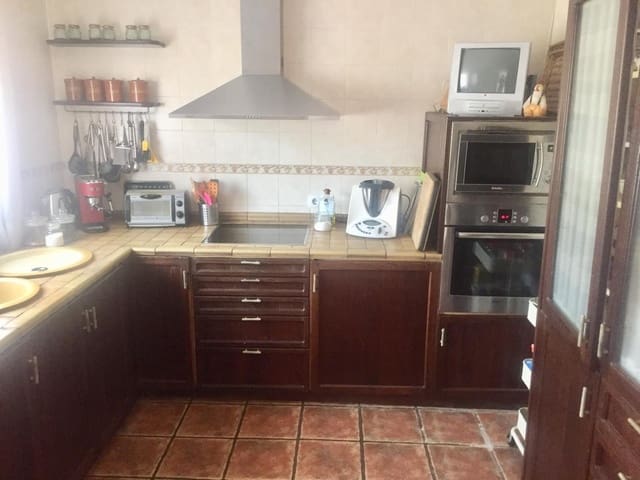 3 quarto Moradia em Banda para venda em La Línea de la Concepción com garagem - 314 000 € (Ref: 9820402)