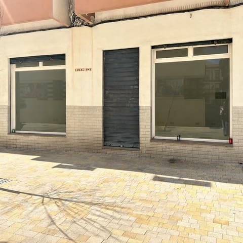 Erhverv til salg i La Línea de la Concepción - € 213.000 (Ref: 9825465)