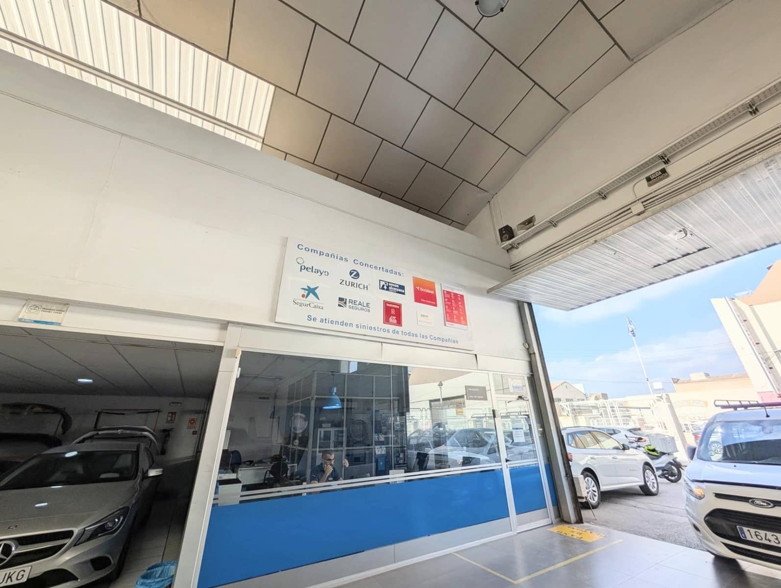 Business for rent in Torrellano - € 3,500 (Ref: 10003810)