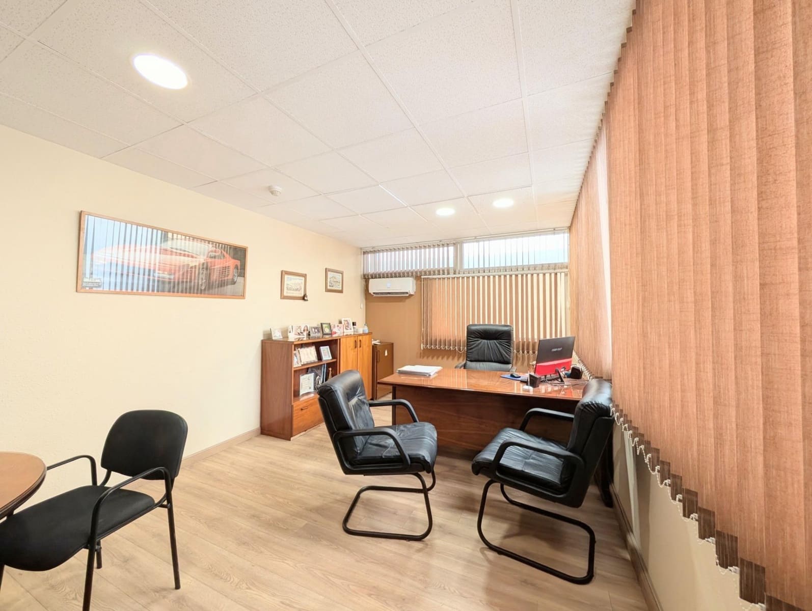 Business for rent in Torrellano - € 3,500 (Ref: 10003810)
