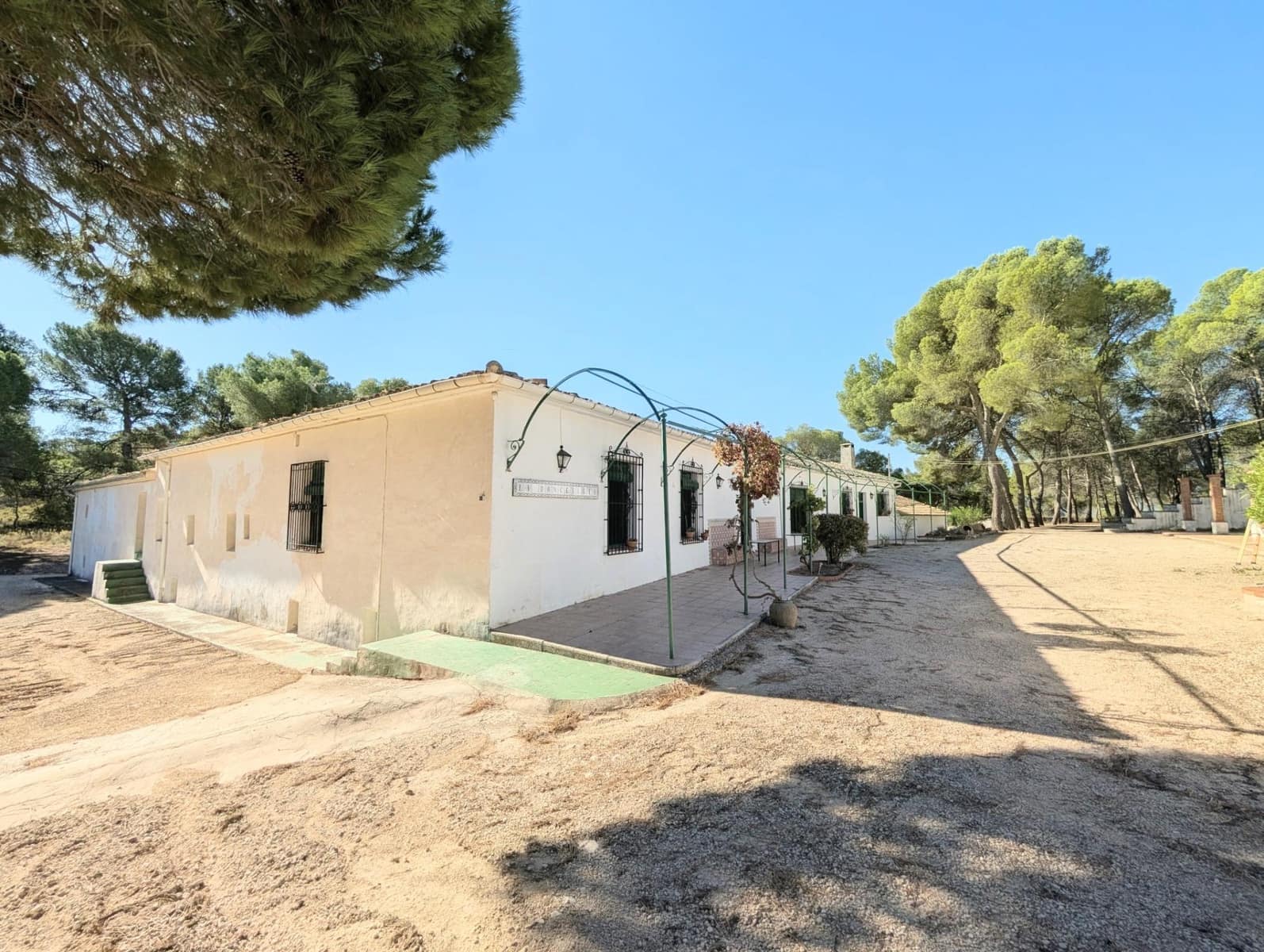 10 bedroom Finca/Country House for sale in Ibi with garage - € 960,000 (Ref: 10115777)