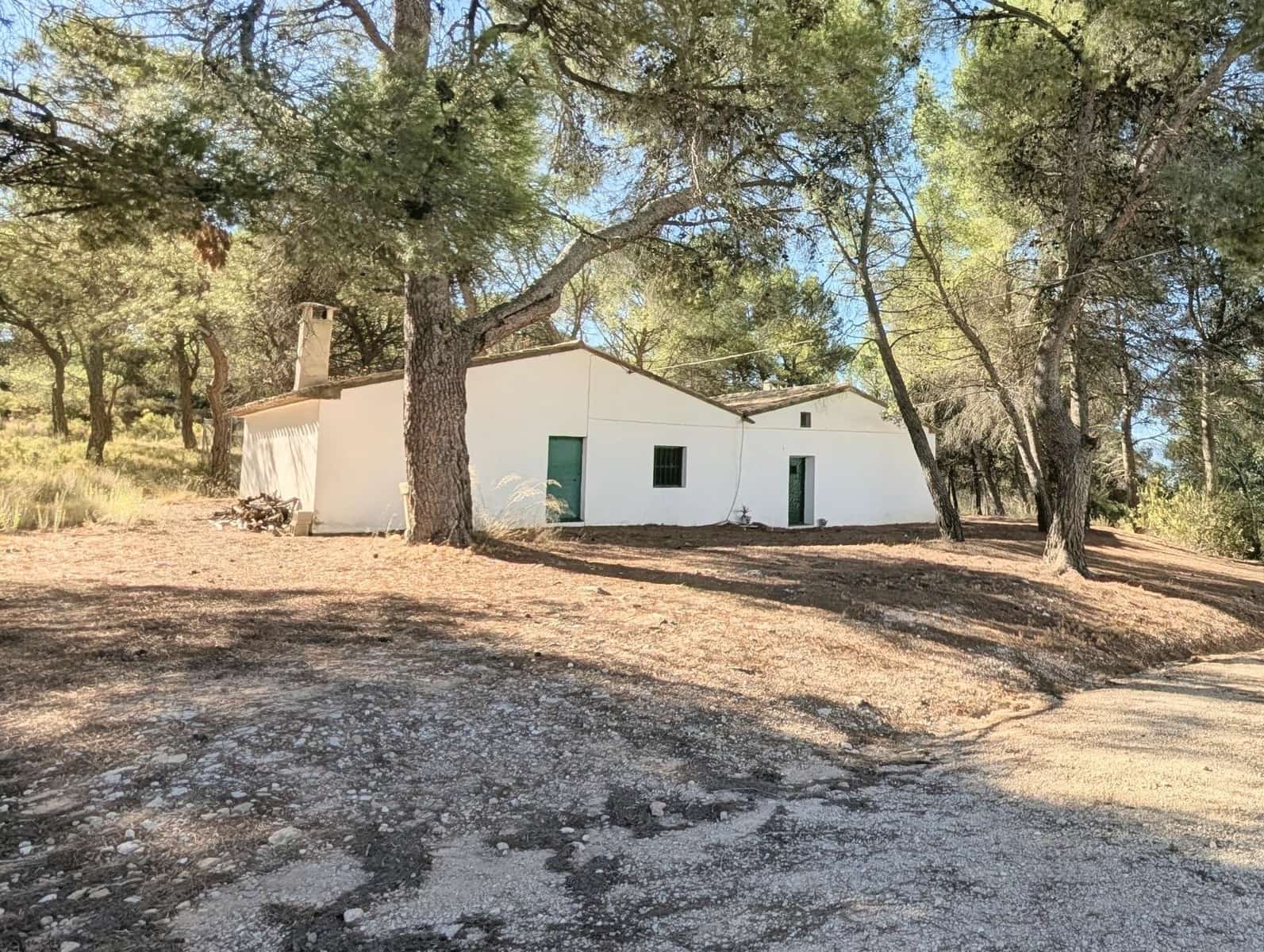 10 bedroom Finca/Country House for sale in Ibi with garage - € 960,000 (Ref: 10115777)