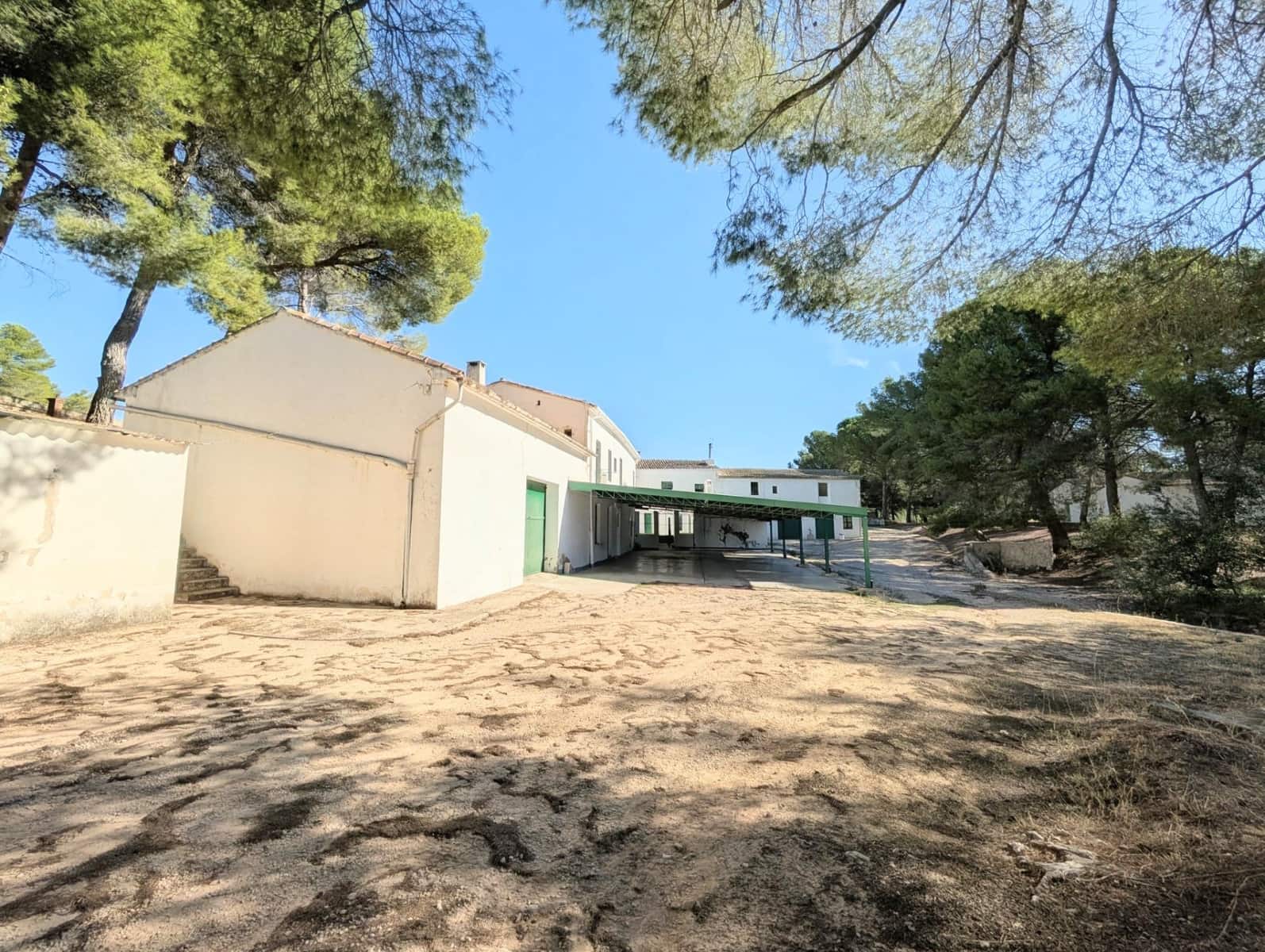 10 bedroom Finca/Country House for sale in Ibi with garage - € 960,000 (Ref: 10115777)
