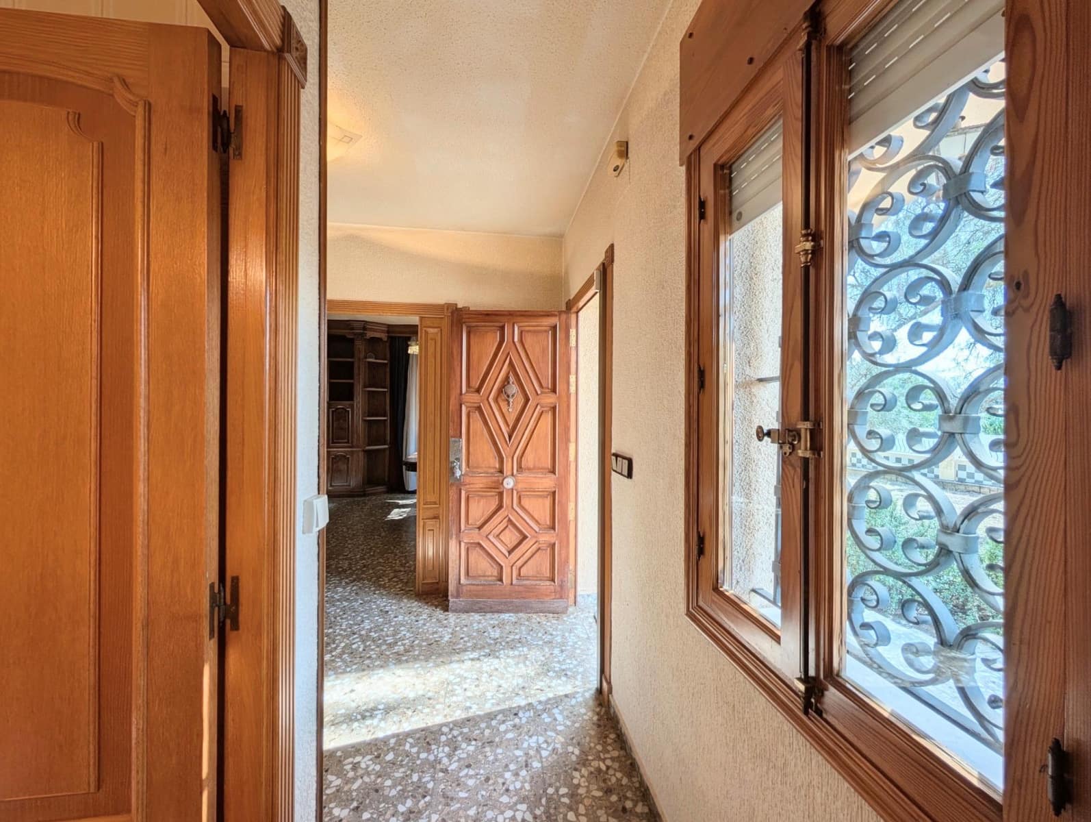 6 slaapkamer Villa te koop in Muchamiel / Mutxamel met zwembad garage - € 355.000 (Ref: 10148904)